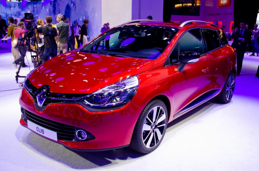  Renault Clio 2013 года  (фото 2 из 90)